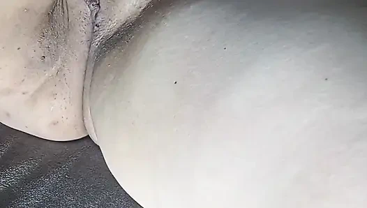 Hotel room Roma lust attack - Gypsy girl from Pest masturbates wildly, caresses her cunt, rocks her ass, orgasm shakes the mattress!