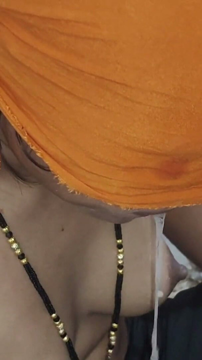 Bhabhi ağzında yarak emdi Hintçe video Hint | Bölüm 2