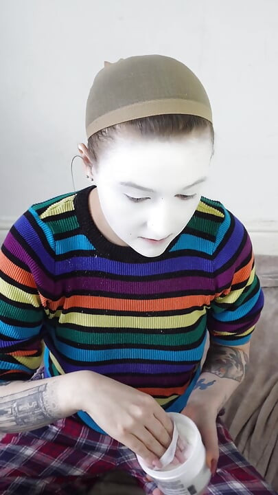 Cuckles Makeup
