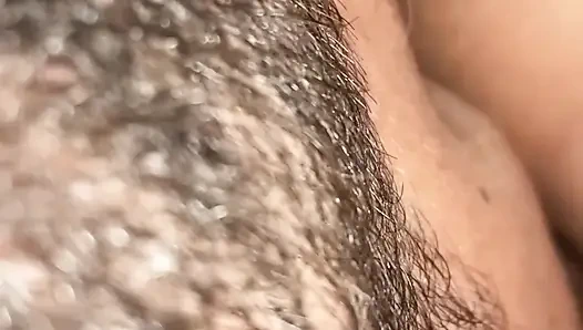 P02 - Yumuşak emmek ve damarlı penisin ağzımda sertleştiğini hissetmek