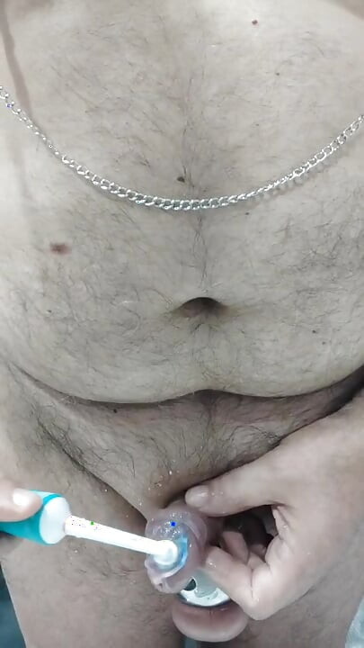 Glands brushing