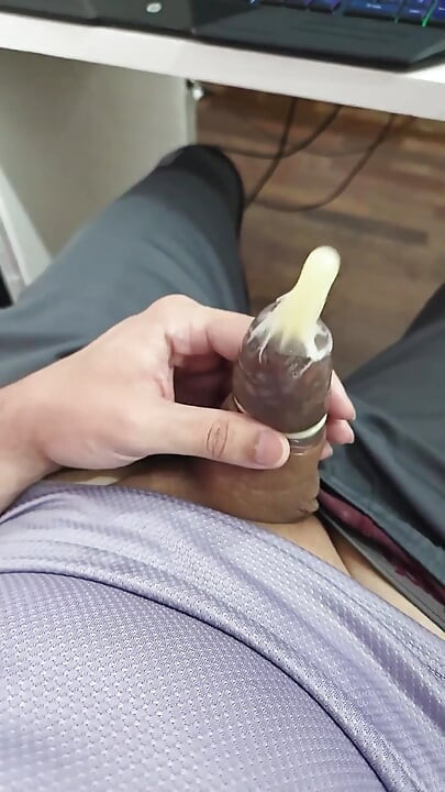 Kondom pun sperme