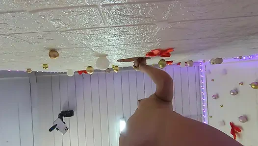 Yarakla ileri geri gidiyor. AllMyLinks MisssVikki