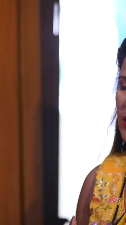 부자 친구와 공유하는 아름다운 마누라! 제발 남편 상관 없어 | 흑인 대물 자지와 섹스하는 흑인 대물