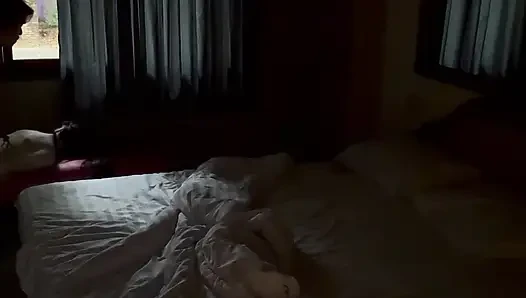 Моя жена любит хвастаться.