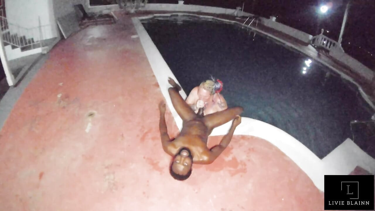 被攝像頭拍到 - 酒店老闆拍到我們幹砲