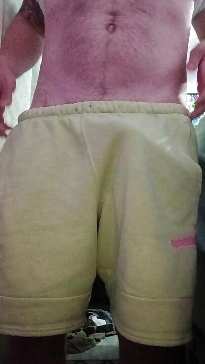 Se burlan de abdominales, bulto de polla blanca, pantalones de sudor