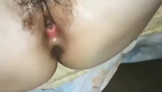 Vagina Mulus Gak Tahan Keluar Sampai Becek