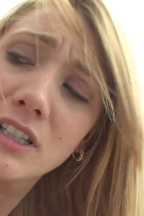 Erotic dude gets a nice blowjob before banging sexy blonde on a sofa