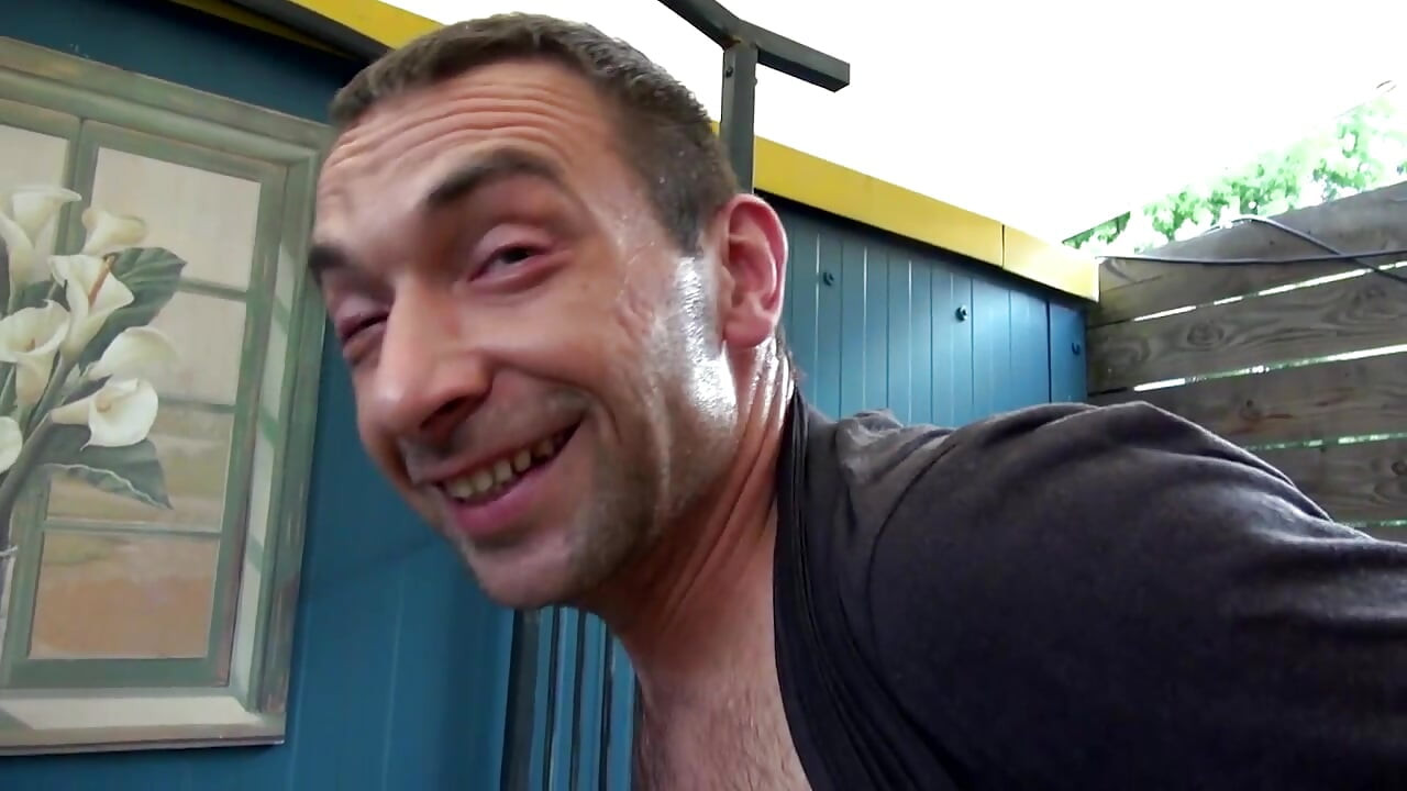 Cuplul sexy savurează un futai sexy