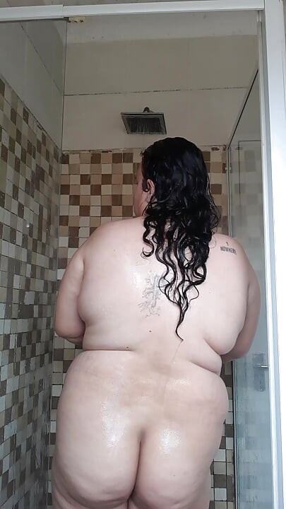 Bbw having some showertime fun.