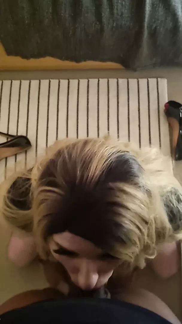 RAINA SUCKING TROY