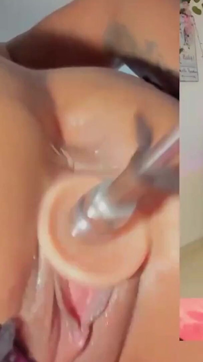 Pleasure Peak: Rosy_Emely’s Brunette Beauty Rides a Fuck Machine, Moaning Loudly as She’s About to Cum | Clip 1