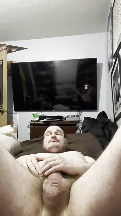 Piss loving man plays with his all his holes