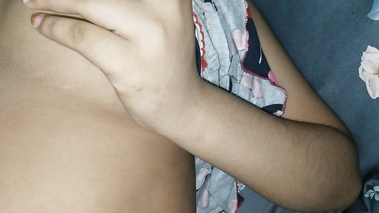 cute teen age girl pink pussy..