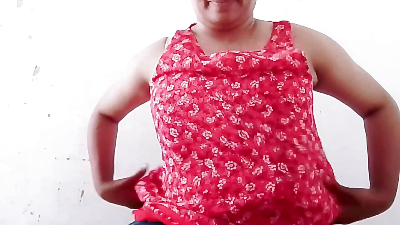 Hermosas tetas en el tiempo ella tan sexy