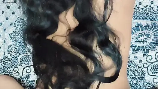 Tante seksi india dengan pantat bahenol dientot gaya doggy habis-habisan sampai mengerang keenakan