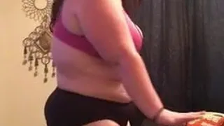 Thick and sexy dancer