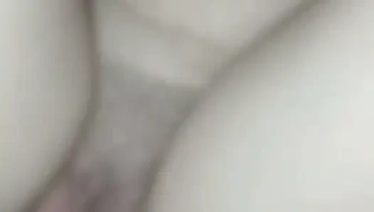 Kız arkadaşım onu sikmemi istiyor