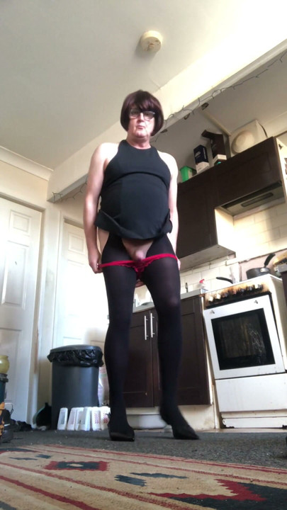 Leg show tease | Clip 1