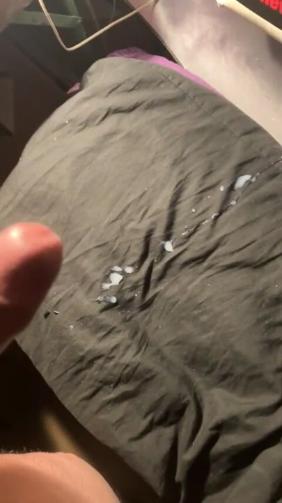 Éjaculation partout