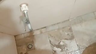 A Quick Pop in the Bathroom at my Female Friend's House (I didn't wash my cum off the floor and she used the bathroom right after me!) 💦