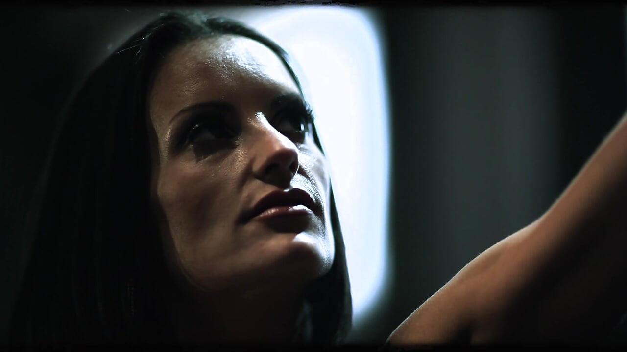 MILF bahagian yang lebih gelap