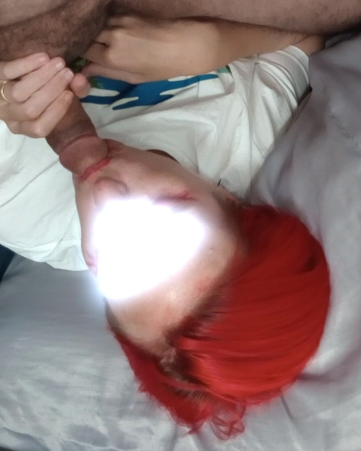 Rosey nielee jokaisen pisaran ennen nukkumaanmenoa