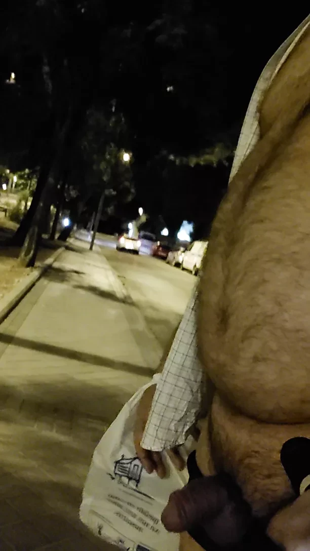 Night walk, swelling the balls until ejaculating 6
