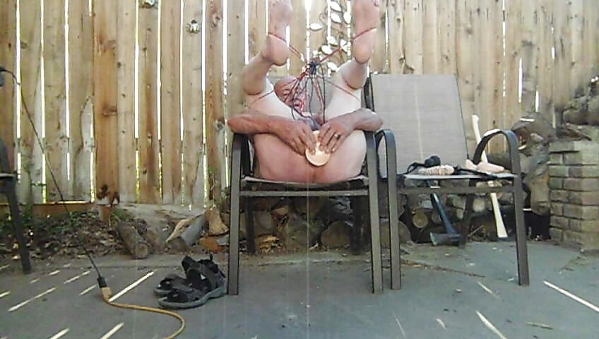 risky outdoor self play