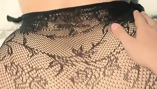 İç çamaşırlı büyük göt onu hızlı boşaltıyor