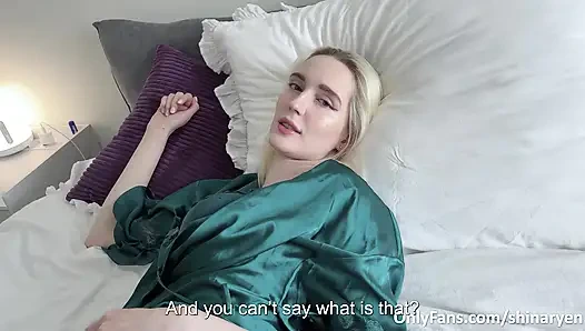 Ibu tiri bilang "tanpa penetrasi" tapi aku nggak sengaja crot di dalam memeknya