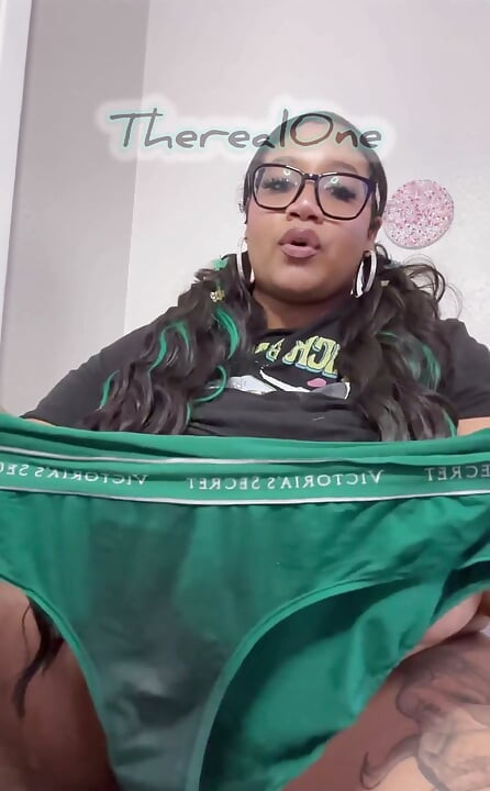 Biggdebbiecakez Soaking Her Panties Part 2