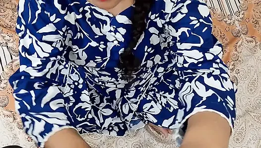 Gadis punjabi india dengan pantat super hot lagi asik ngentot