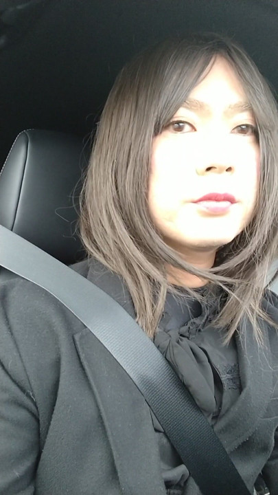 A cross-dressing boy wearing Gothic wore black full-body tights as an inner layer and drove with masturbation in the car. | Clip 1
