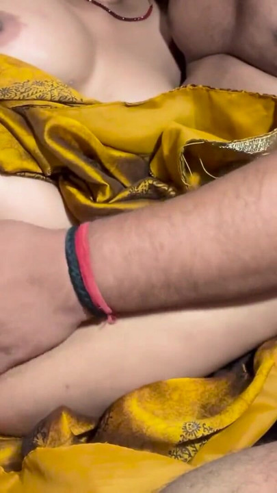Indian stepbrother and stepsister have hot sex at night | Clip 1