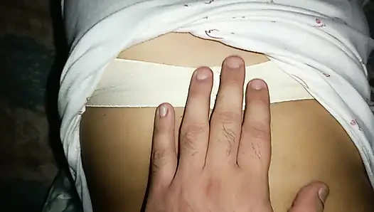 stepsister ko chood diya late night