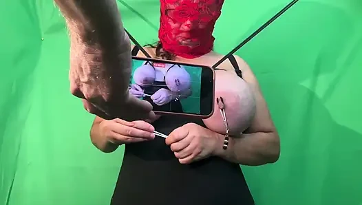 Riesige titten gemolken und aufgehängt, kamera 2