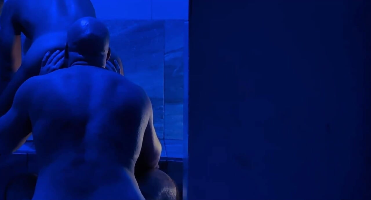 Muscle Bear Fucks Latino in Gay Sauna