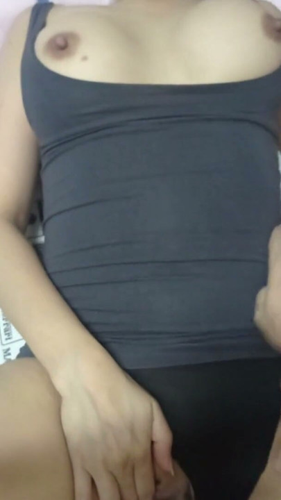 Thai girl secret sex : A 40 year old woman gets fucked by her husband until she cums, with beautiful breasts and a hairless puss | Clip 1