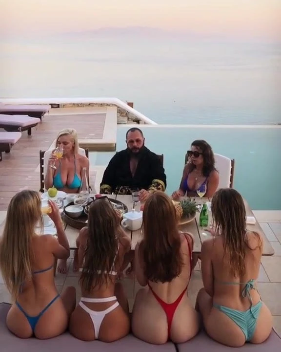 Babes outside in string bikinis