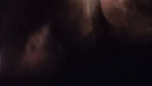 Bobblehead si cewek sange ini lagi asik nyepong besar bagian 2