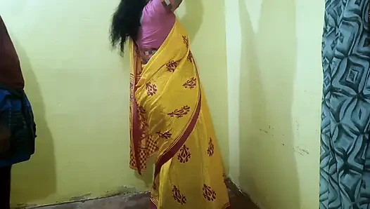 Onunla gerçek ev yapımı ateşli seks yaptım