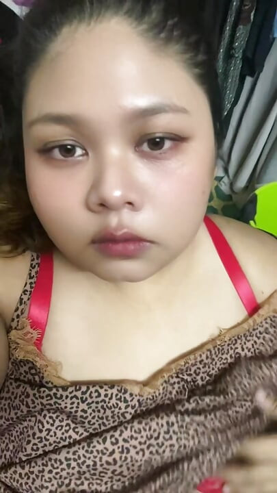 フィリピン人の義理の妹がヒジャブを外して、携帯でこの動画を作ってくれました。