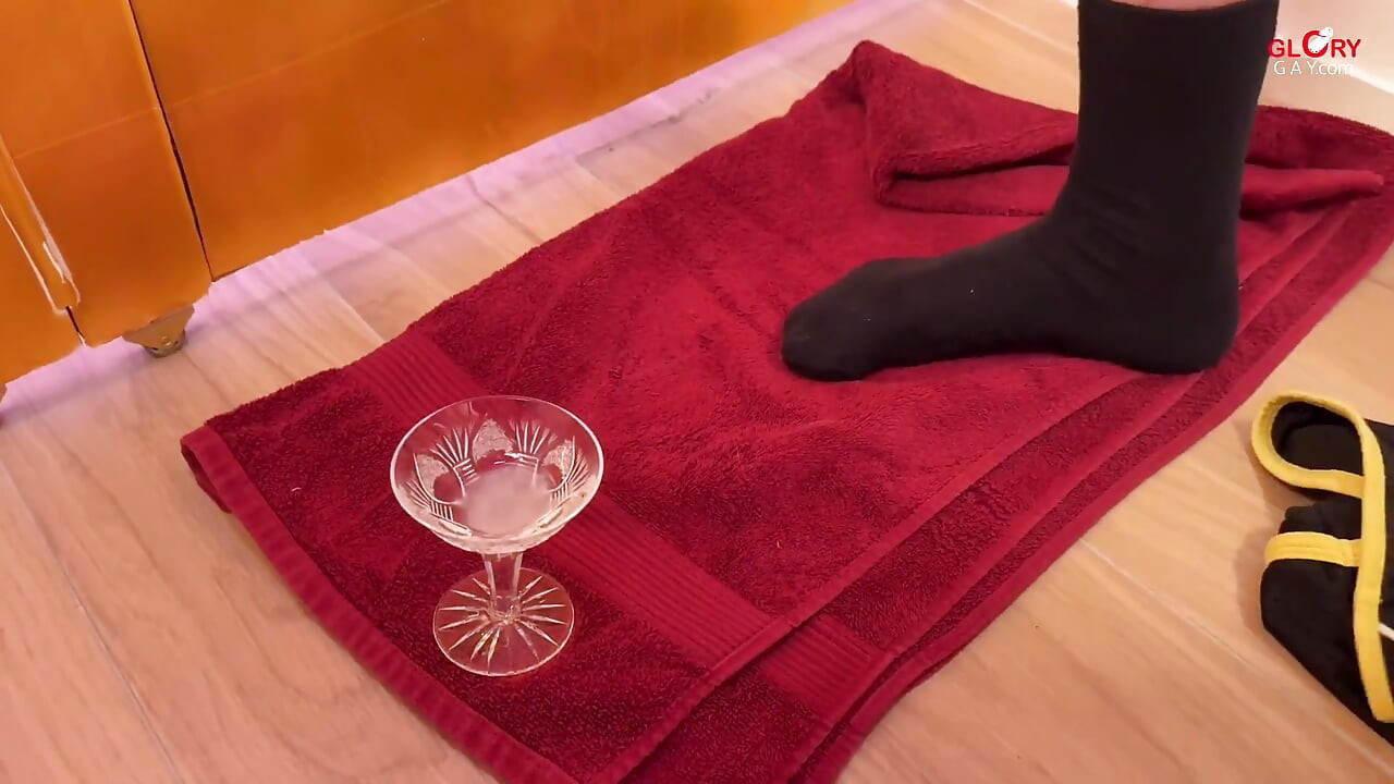 Açgözlü sperm yuyan zafer deliğinde - Kadeh son damlasına kadar boşalacak mı?