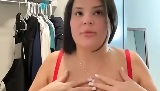 Live Stream with Dani Valentina