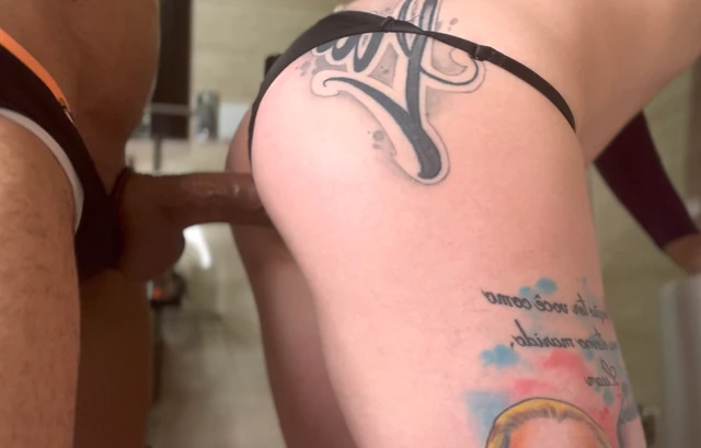 FUCKING A HOT PUSSY !