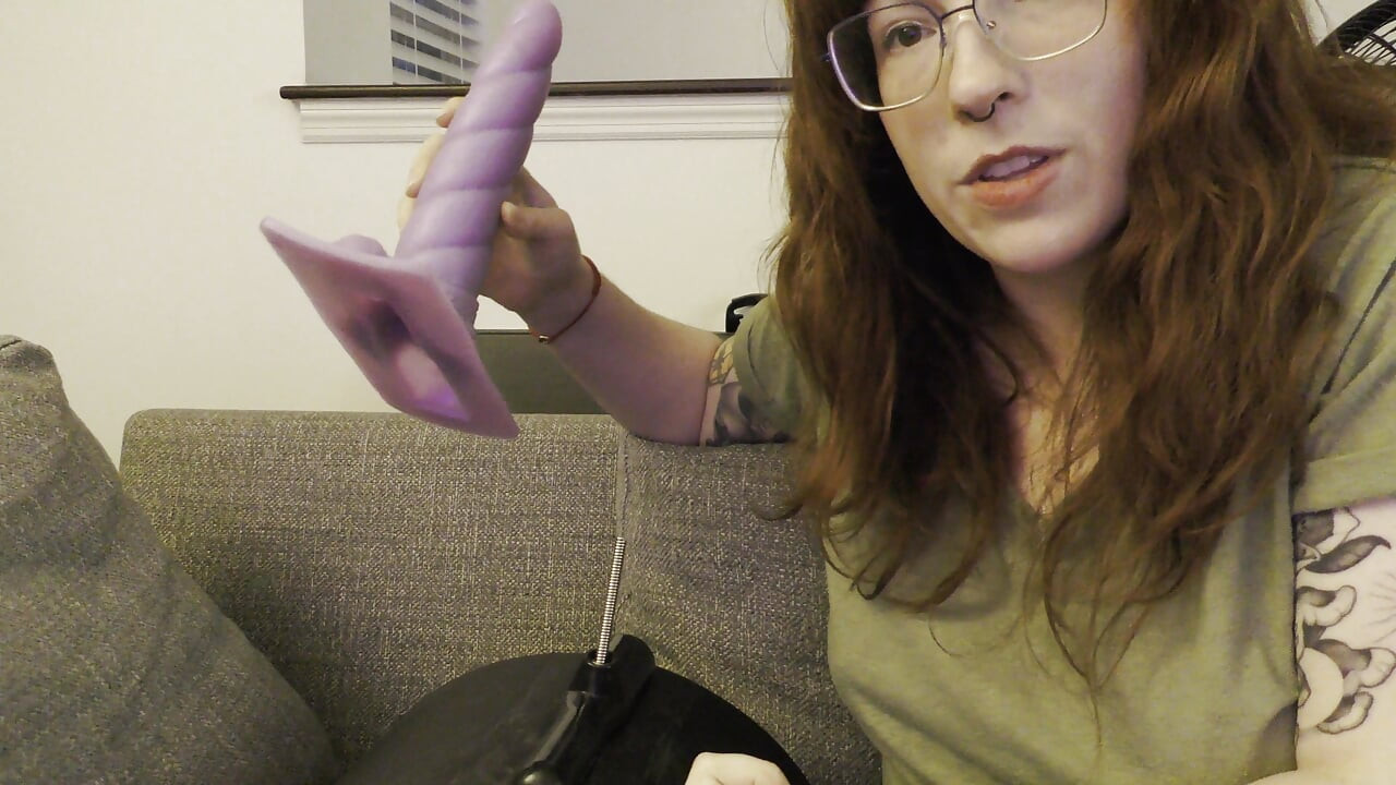 مراجعة NSFW لملحق Motorbunny الغامض