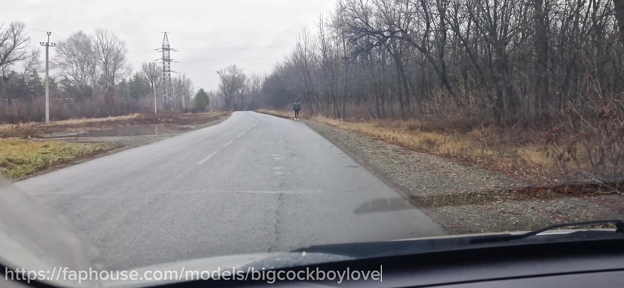 The Bitch on the Track Gave Her Holes for Fucking Without Condoms