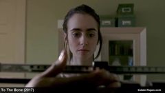 Lily collins để lộ thân hình gầy guộc trong phim